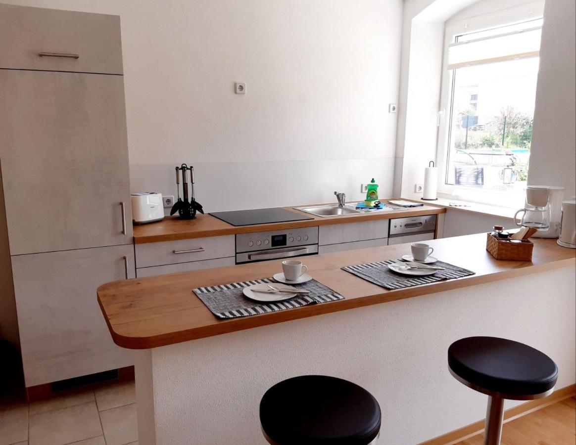 Stadtoase Geraeumige Gaestewohnungen Mit Balkon, Komfort, Modernitaet Und Ruhe, Fuer Monteure Geeignet, Free Wifi Frankenberg Exterior photo